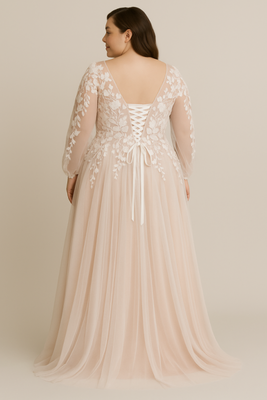 Novinka 2 - Farba šiat: Champagne, Veľkosť šiat (PLUS SIZE): 48, Typ viazania: Šnurovačka