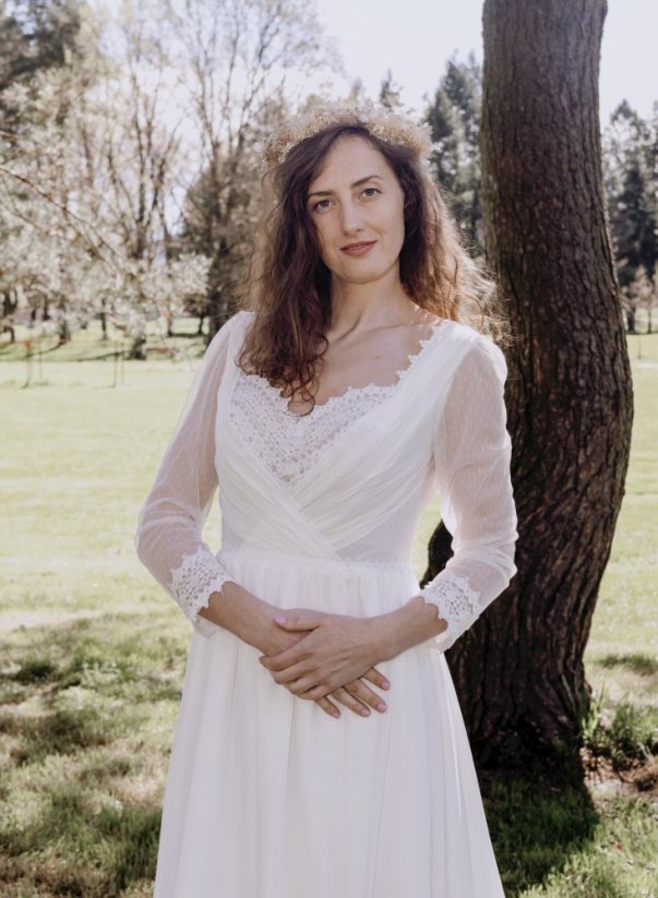 Zina - Farba šiat: Ivory, Veľkosť šiat: 38, Typ viazania: Zips