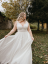 LESNÁ VÍLA - Farba šiat: Ivory, Veľkosť šiat (PLUS SIZE): 46, Typ viazania: Šnurovačka