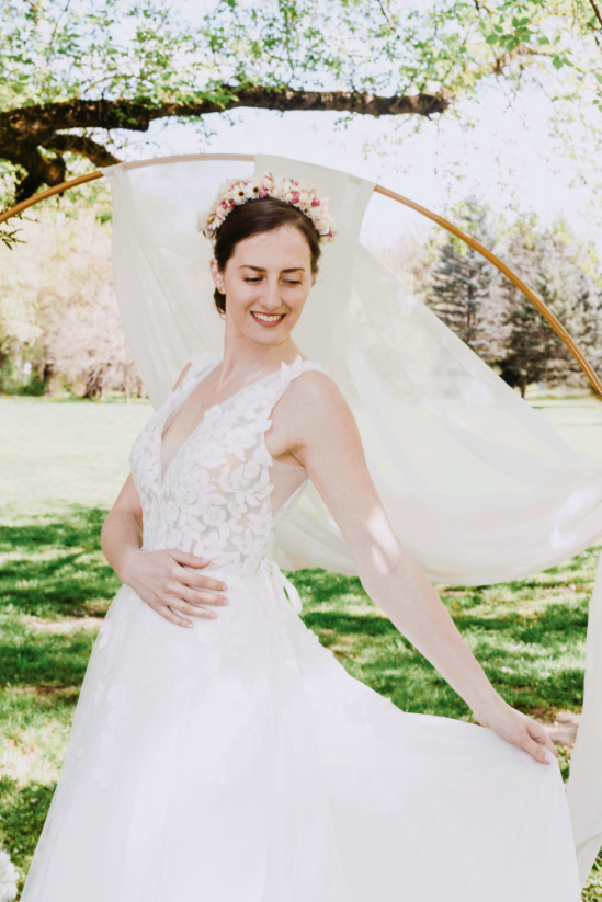 Lucia - Farba šiat: Champagne, Veľkosť šiat: 42, Typ viazania: Šnurovačka