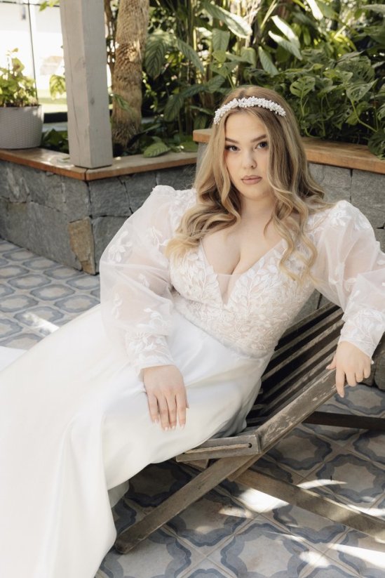 ANGELA - Farba šiat: Ivory, Veľkosť šiat (PLUS SIZE): 46, Typ viazania: Šnurovačka