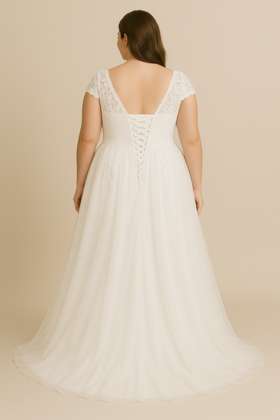 Novinka - Farba šiat: Ivory, Veľkosť šiat (PLUS SIZE): 50, Typ viazania: Šnurovačka