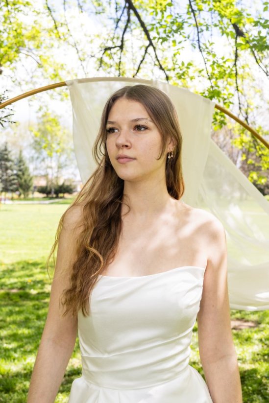 Chloe - Farba šiat: Ivory, Veľkosť šiat: 36