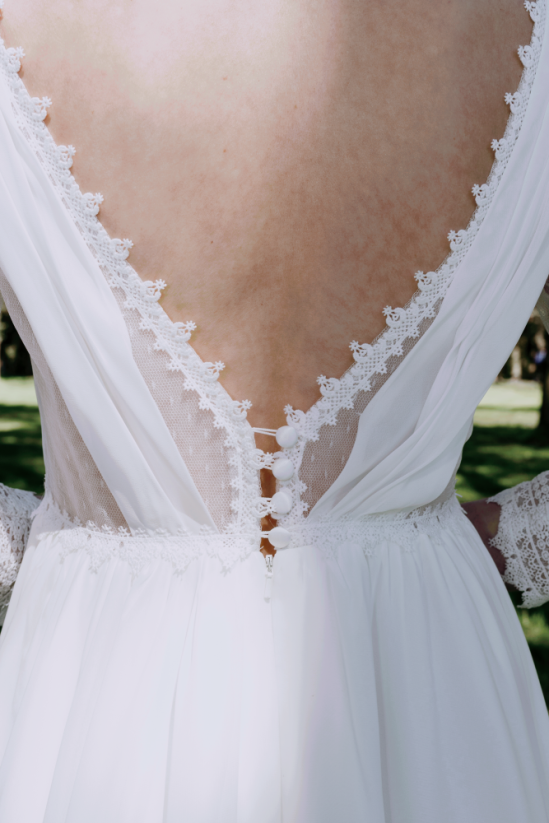 Zina - Farba šiat: Ivory, Veľkosť šiat: 38, Typ viazania: Zips