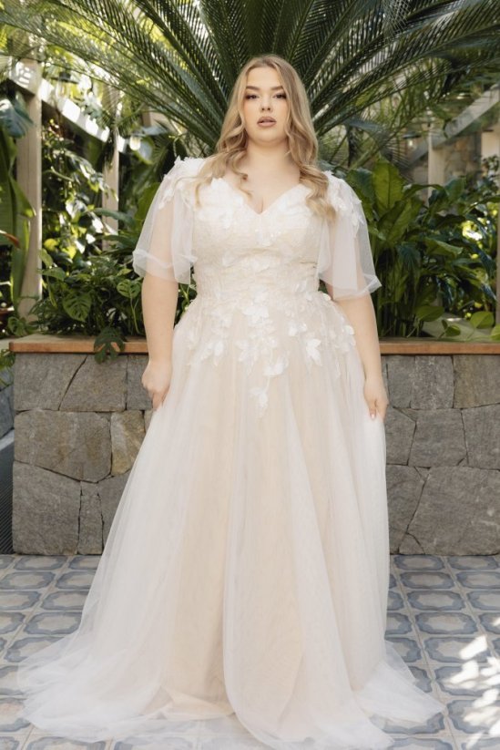 SÁRA - Farba šiat: Champagne, Veľkosť šiat (PLUS SIZE): 46, Typ viazania: Šnurovačka