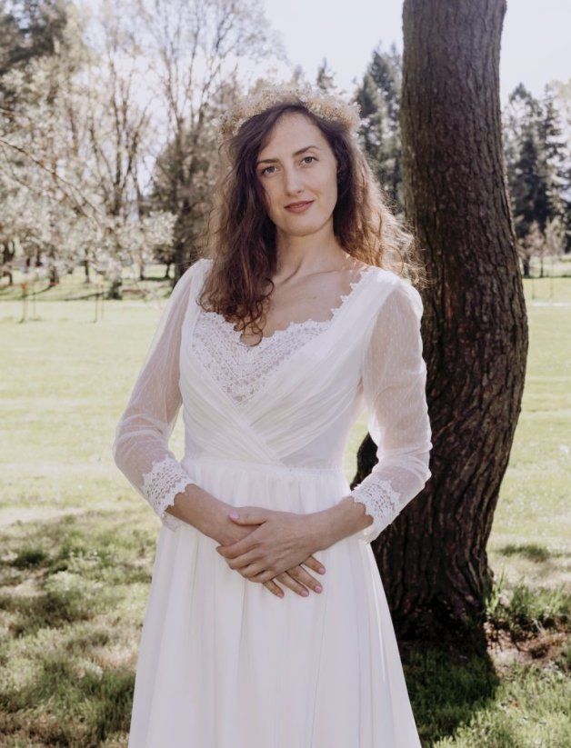 Zina - Farba šiat: Ivory, Veľkosť šiat: 38, Typ viazania: Zips