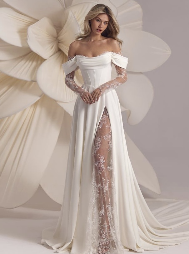 Barbara - Farba šiat: Ivory, Veľkosť šiat: 40, Typ viazania: Šnurovačka