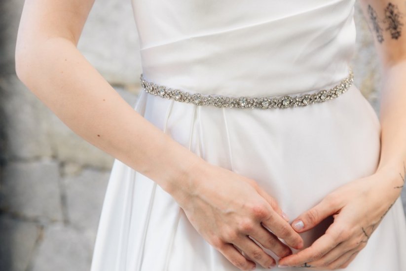 Opasok s ivory stuhou