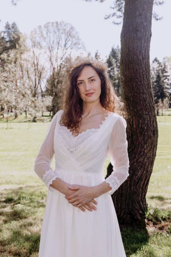Zina - Farba šiat: Ivory, Veľkosť šiat: 38, Typ viazania: Zips