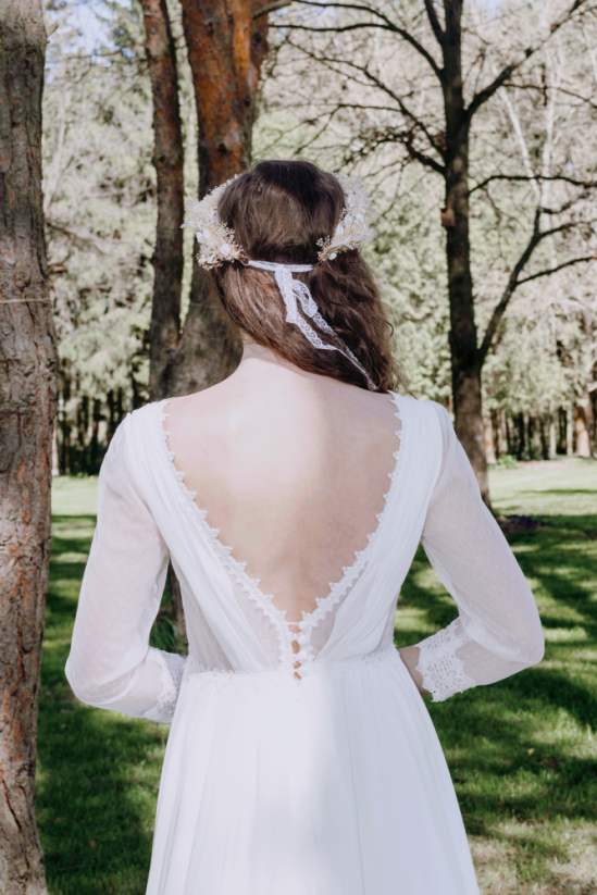 Zina - Farba šiat: Ivory, Veľkosť šiat: 38, Typ viazania: Zips