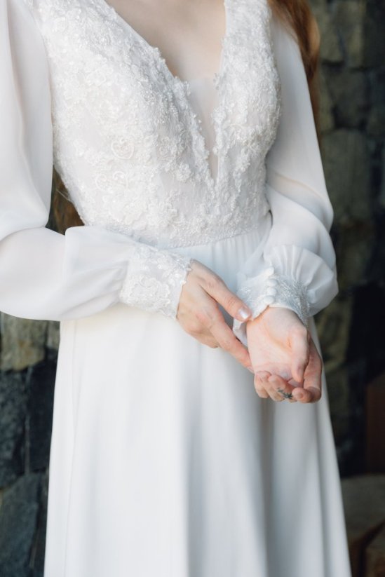 AGNES - Farba šiat: Ivory, Veľkosť šiat: 44