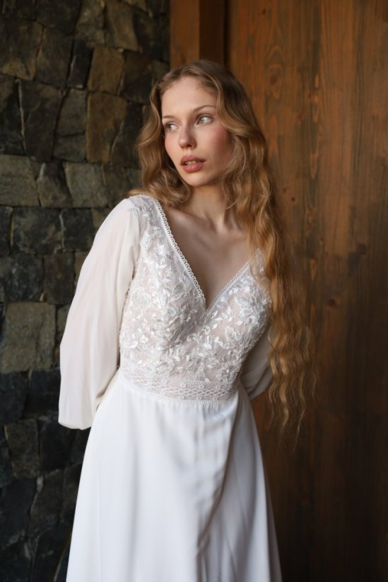 AMANDA - Farba šiat: Ivory, Veľkosť šiat: 42