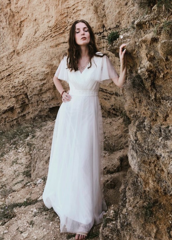 Kristína - Farba šiat: Ivory, Veľkosť šiat: 40, Typ viazania: Zips